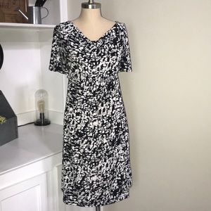 Liz Lange for Target maternity dress print
